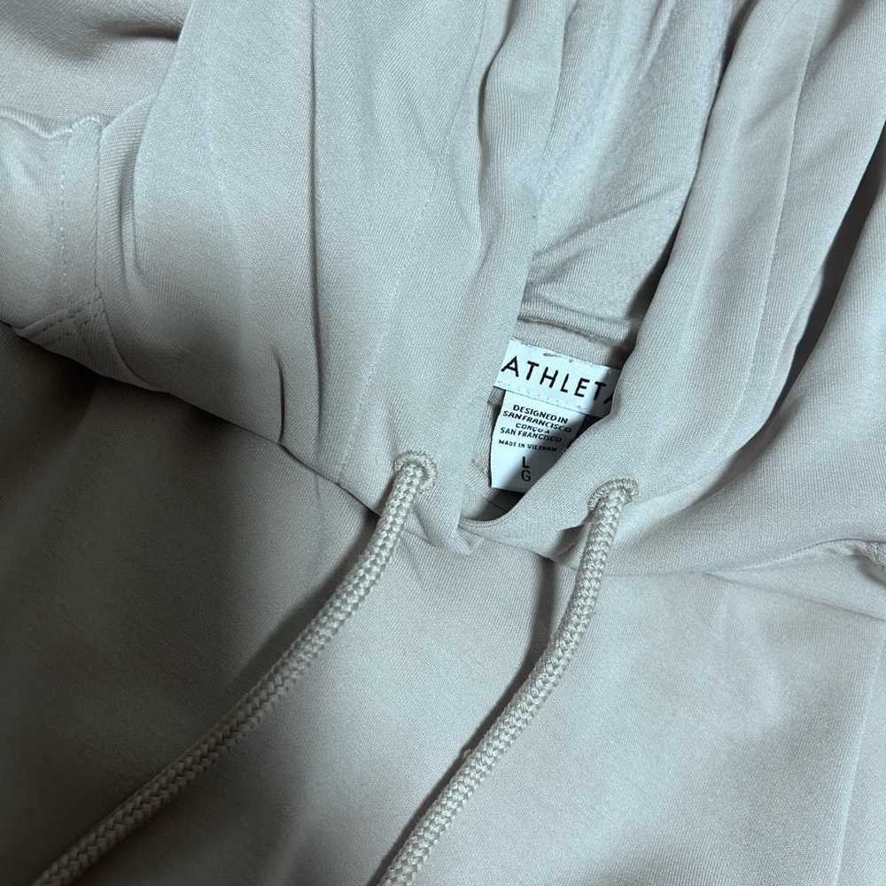 Athleta Cream Bubble Hem Seasoft Sweatshirt- Large